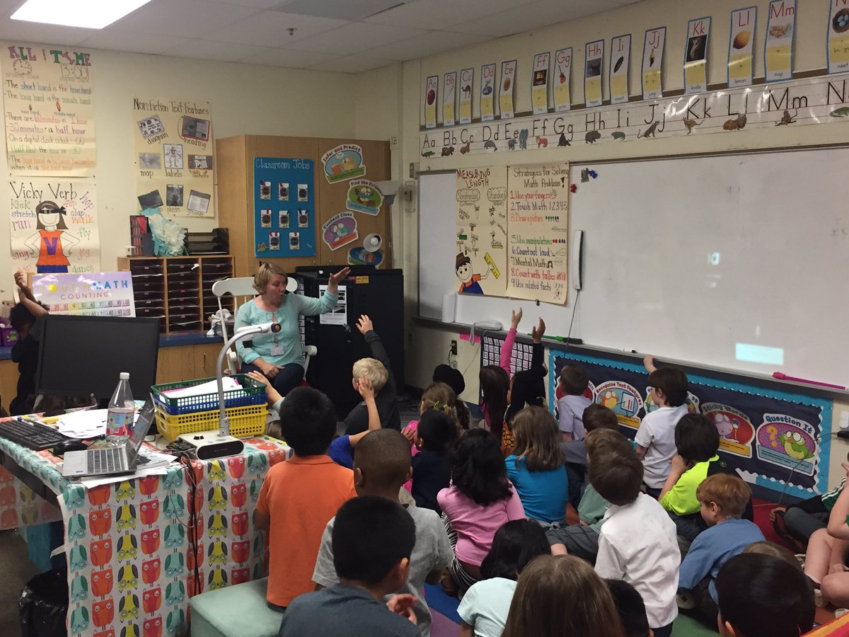 jenny_krush's tweet photo. Question and answer session with a second grade expert! Thank you Mrs. Jaudon- we are so excited! @delmendorf @HillcrestPTA @Kate_Jaudon https://t.co/af5gGEuHRY