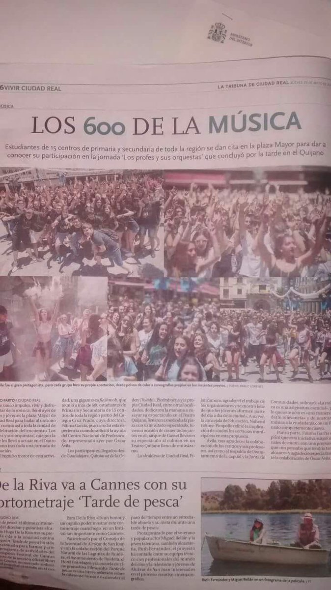 Segundobc1617's tweet photo. Salimos en el periodico de Ciudad Real 😱, Muchas gracias (Somos la primera foto a la izquierda)
#orquesteandoCLM https://t.co/JQm8juppuF