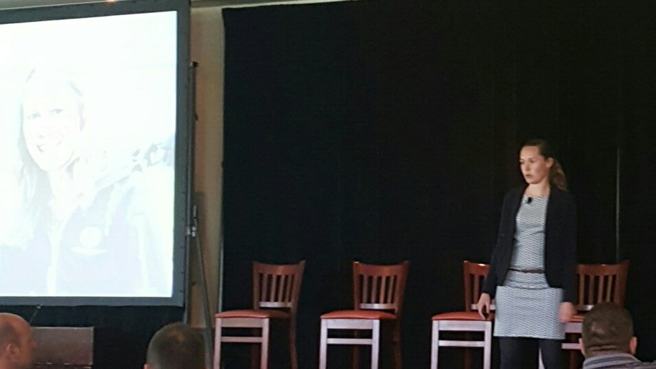 Anneke Gouw from <a href="/LelyFMS/">LelyFMS</a> let's us know the real numbers on good farm performance! #fms17