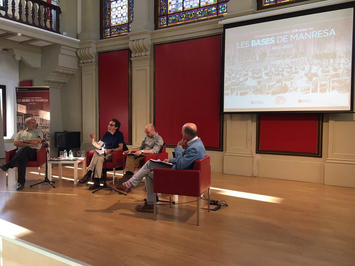 BasesManresa125's tweet photo. Comença la conversa acadèmica sobre 125 anys de les Bases de #Manres amb els professors Jordi Casassas, Ferran Requejo i Jaume López #BM125 https://t.co/AxEnfPKEVF