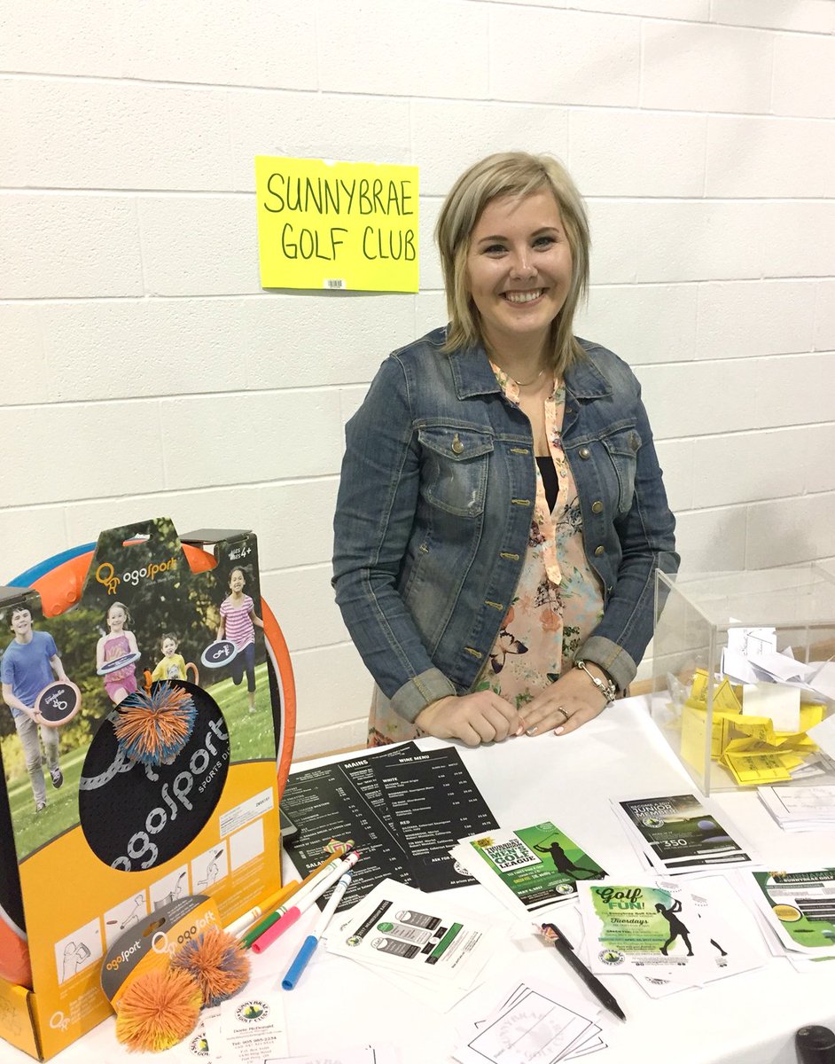 Thanks for trying Putting @ R.H. Cornish PS *Family #Fitness Night.* What fun! Congrats to our giveaway winner Avery &amp; our lovely host Jane!