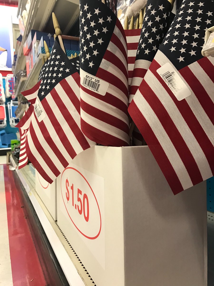 LHartmannTarget's tweet image. Ready for some food selling fireworks at SoCo 1509 💥 @EndiafromTarget @Target_Charlie @BrianLeas @jamaal_edwards @A_Leigh_