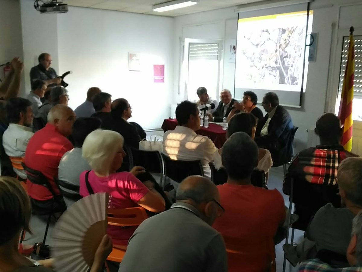 AjBalenya's tweet photo. Presentació del camí de Balenyà a Centelles. Una reivindicació històrica feta realitat com a projecte estrella de l''Equip Govern. @diba https://t.co/VwuBDCJWzw