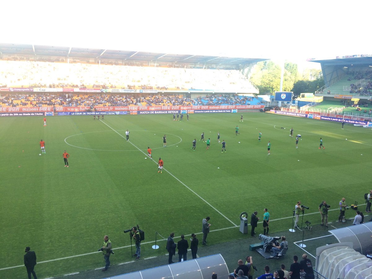 Allez <a href="/estac_officiel/">ESTAC Troyes</a> ! <a href="/VilledeTROYES/">Ville de Troyes</a> #BarragesLigue1