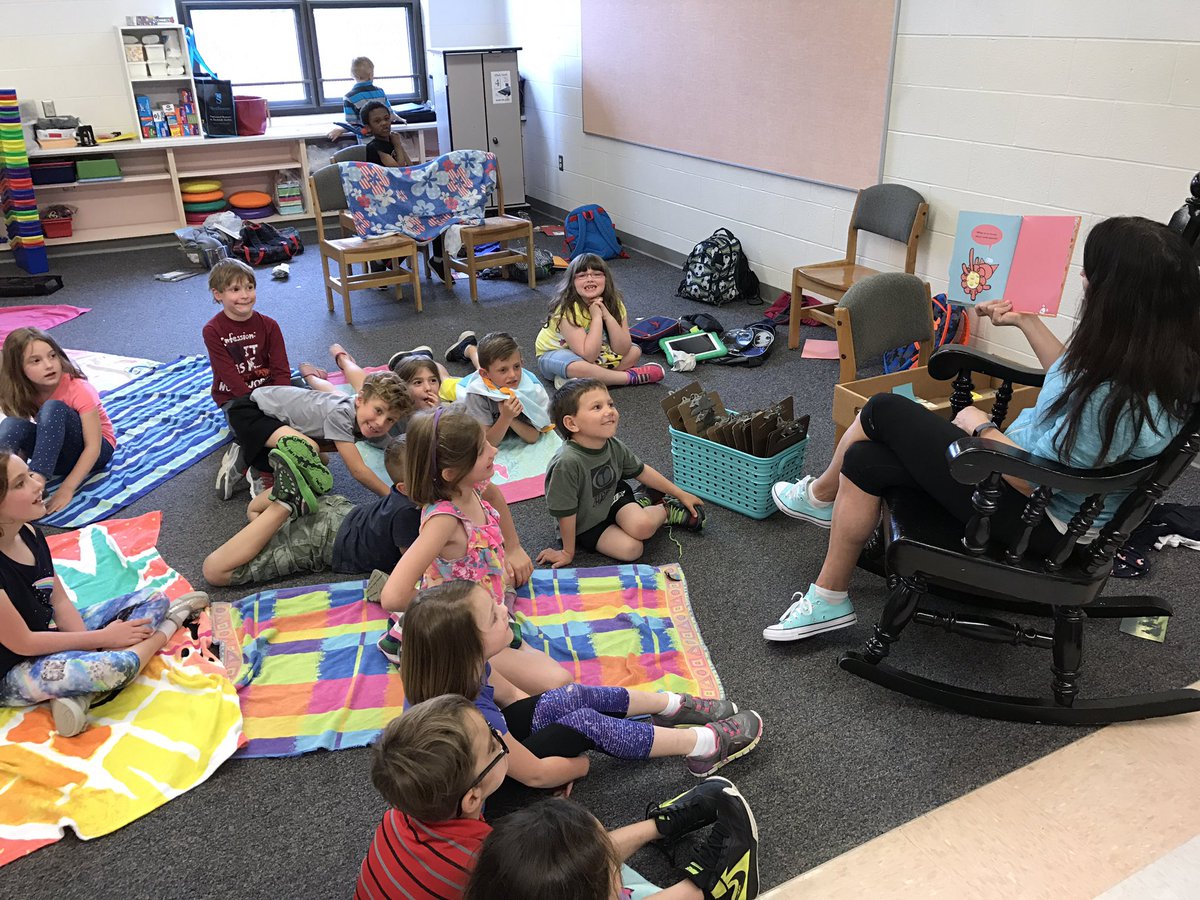 Love the giggles coming out of @hutchins_1st room during our @AltonDarby picture book pass. Reading should be fun! #ADEreads