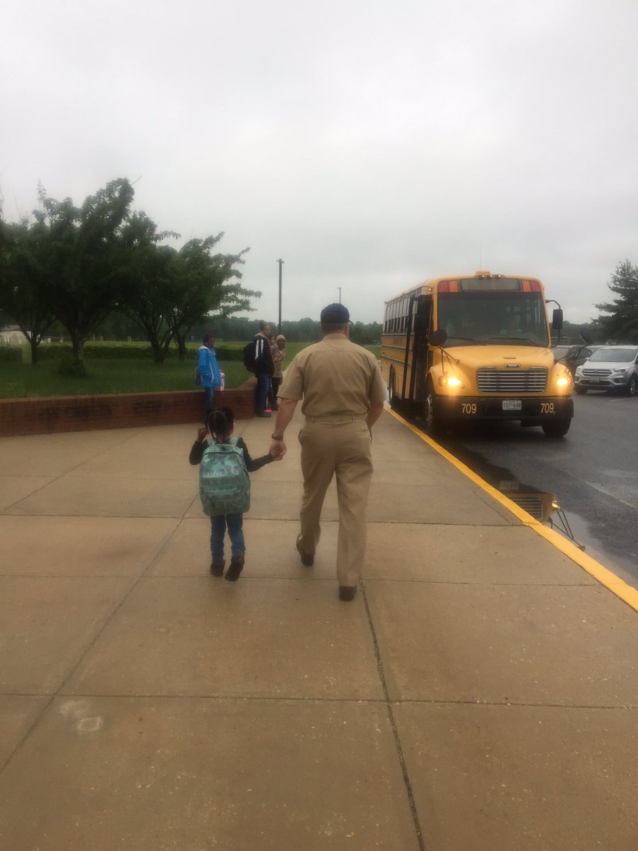 ProctorCSC_Ryon's tweet photo. LCDR Ron Fry @laplatawarriors is always giving a helping hand https://t.co/IY8tAgJDgk