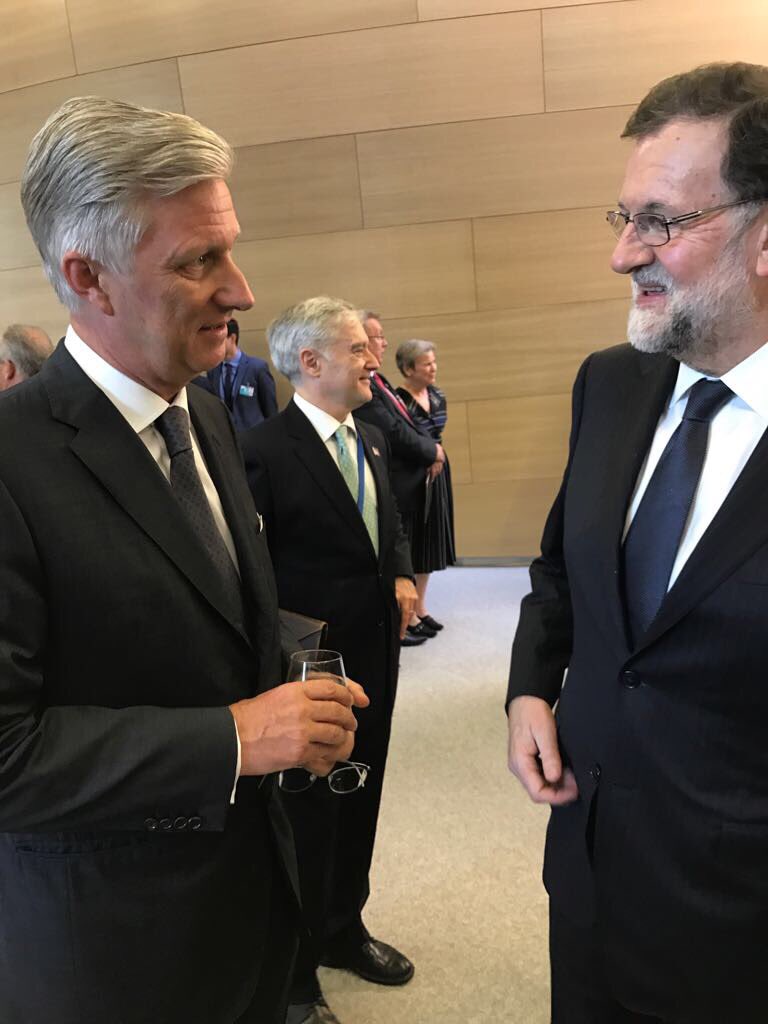 marianorajoy's tweet image. Agradezco al Rey de los belgas su acogida. España aprecia las magníficas relaciones que nos unen a un país amigo, Bélgica #NATOmeeting