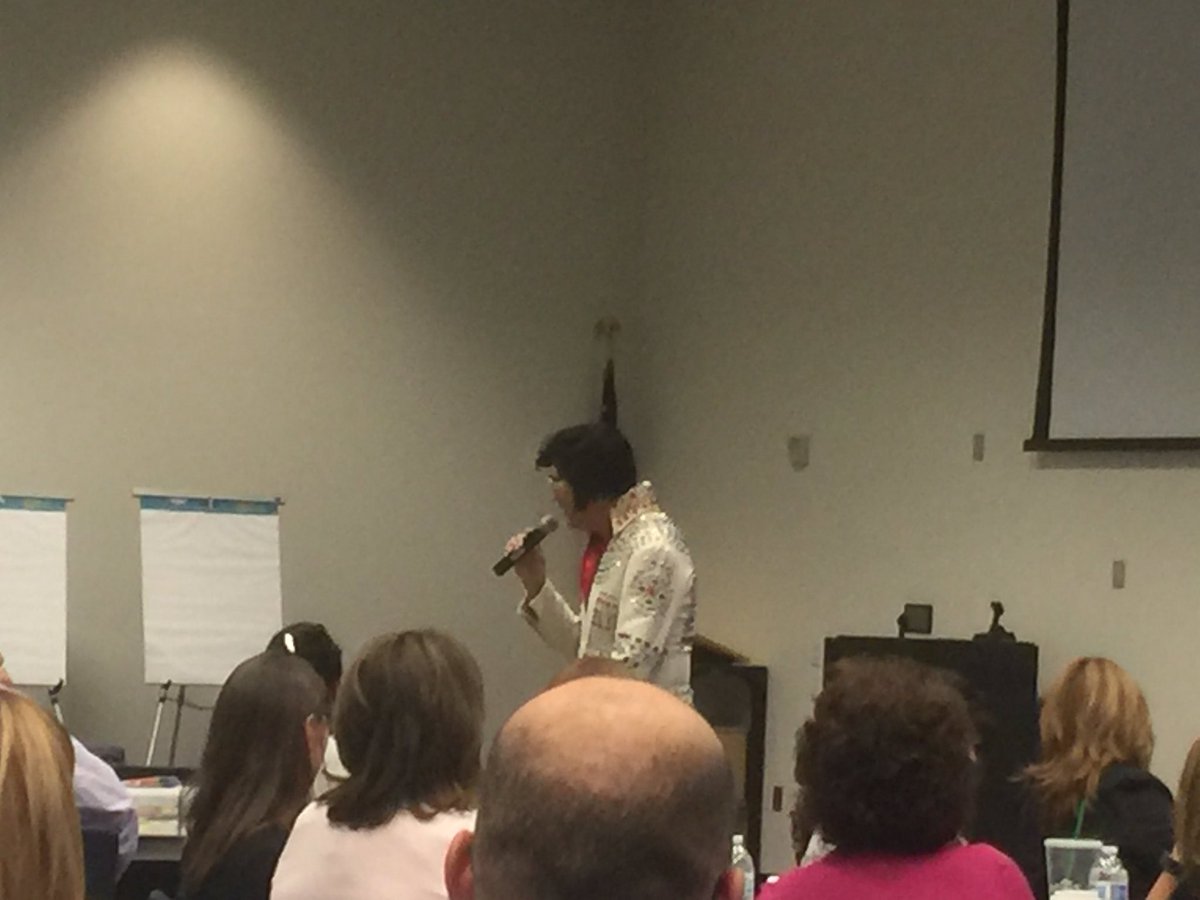 justjulie44's tweet photo. Look who showed up at our last CASC class! The King celebrating completion of our administrative credential requirements! @MelodyDennert https://t.co/j3q03a9n9b