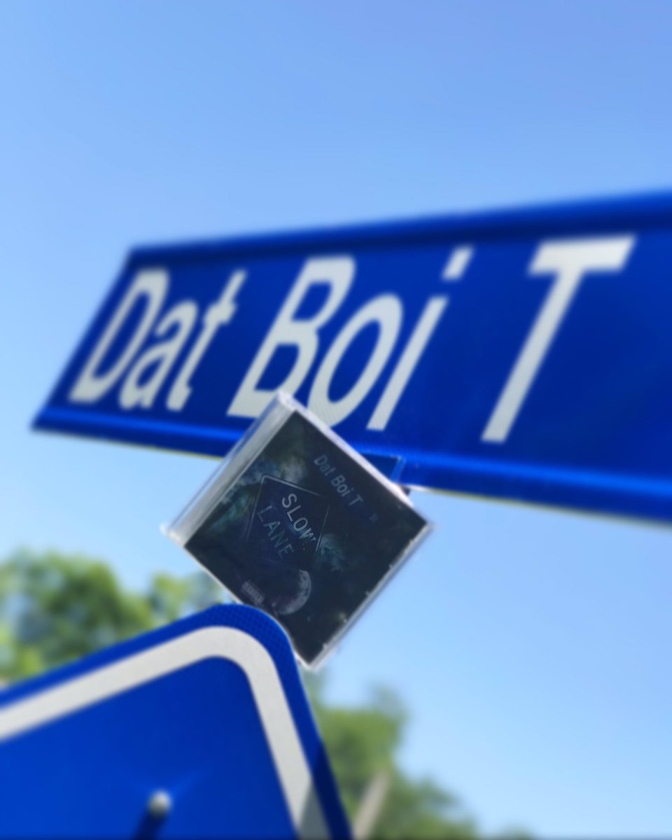 ItzDatBoiT tweet picture