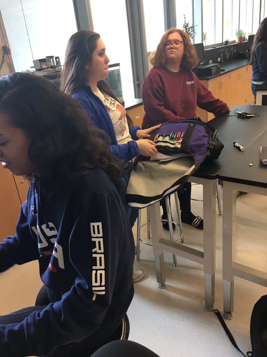RepKateBerg's tweet photo. Maddie Manchen helping someone cheat at Trivia Crack? The Republican way is full of liars and cheaters. #JCPMC https://t.co/5Cwb4FWH7T