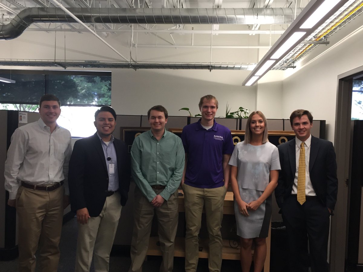 tdindustries's tweet photo. Look for these smiling faces in a #TDIndustries project trailer and regional office near you! #Interns #NotYourAverageInternship https://t.co/lDtRzwOYZr