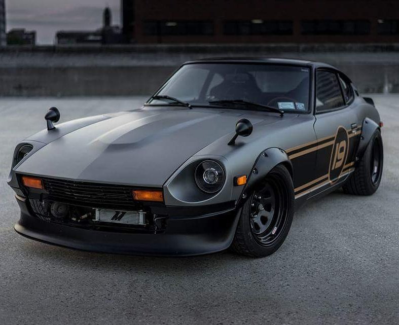 BigLilMan7's tweet photo. Great job on this 1974 #Datsun #260z by our friends @QueLuxuryCarCare in Rochester, Ny
#GtechniqNA  #C1 #CrystalLacquer on Matte wrap https://t.co/i4ALZmKmDU