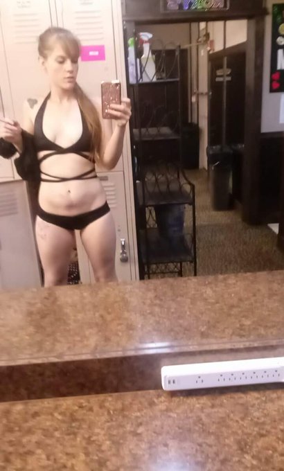 Love my job when I come in. https://t.co/topbLzfd5H<a href="/tag/new"class="tags"><span>#new</span></a><a href="/tag/hotness"class="tags"><span>#hotness</span></a><a href="/tag/looks2kill"class="tags"><span>#looks2kill</span></a>