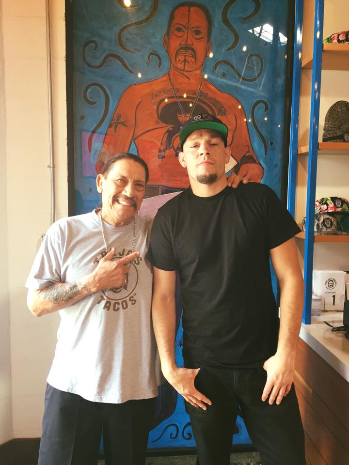The one and only @NateDiaz209 at @TrejosTacos! 🥊🌮 https://t.co/v2Ve2ynQVK