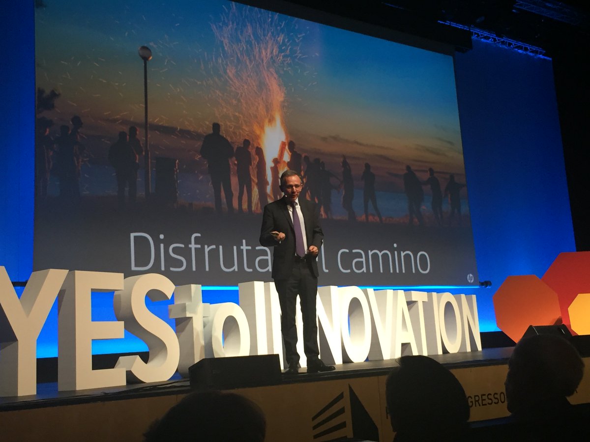 xaviroca1's tweet photo. Magnifica charla de Enrique Lores en la Jornada Anual @ESADEAlumni #Eday2017 https://t.co/BKlFCcEjL5