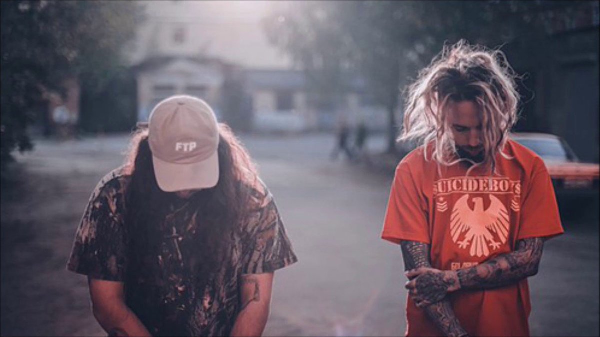 TheComeUpRadio's tweet photo. $UICIDEBOY$ link with Shakewell To Let Loose A New Track Titled “Venom." https://t.co/R5dxFjWpDS #rap #HipHopMusic #suicideboys https://t.co/RWgLXZmhoT