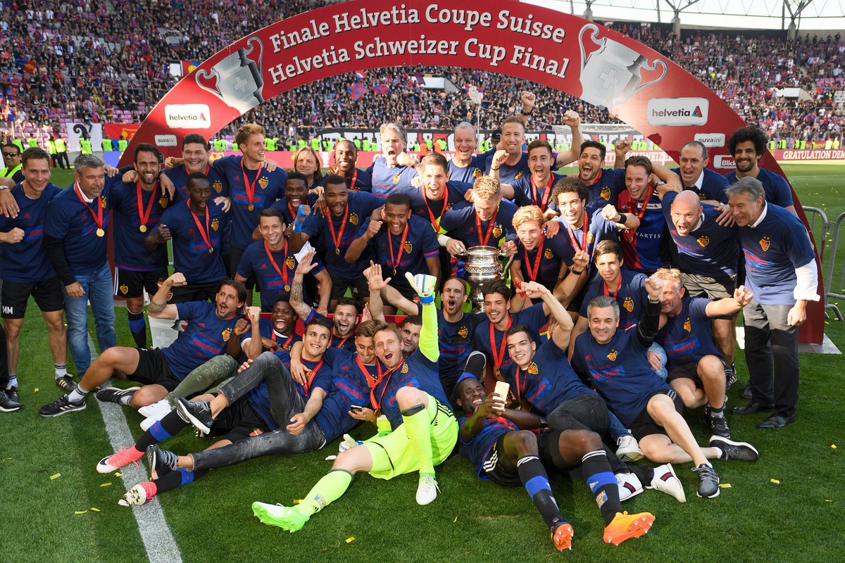 PABLOLEYESG's tweet photo. Federico Santander campeón de la #DenmarkCup con el #FCCopenhagen de #Dinamarca y Blás Riveros de la #SwissCup con el #FCBasel de #Suiza https://t.co/o85hebc0zv