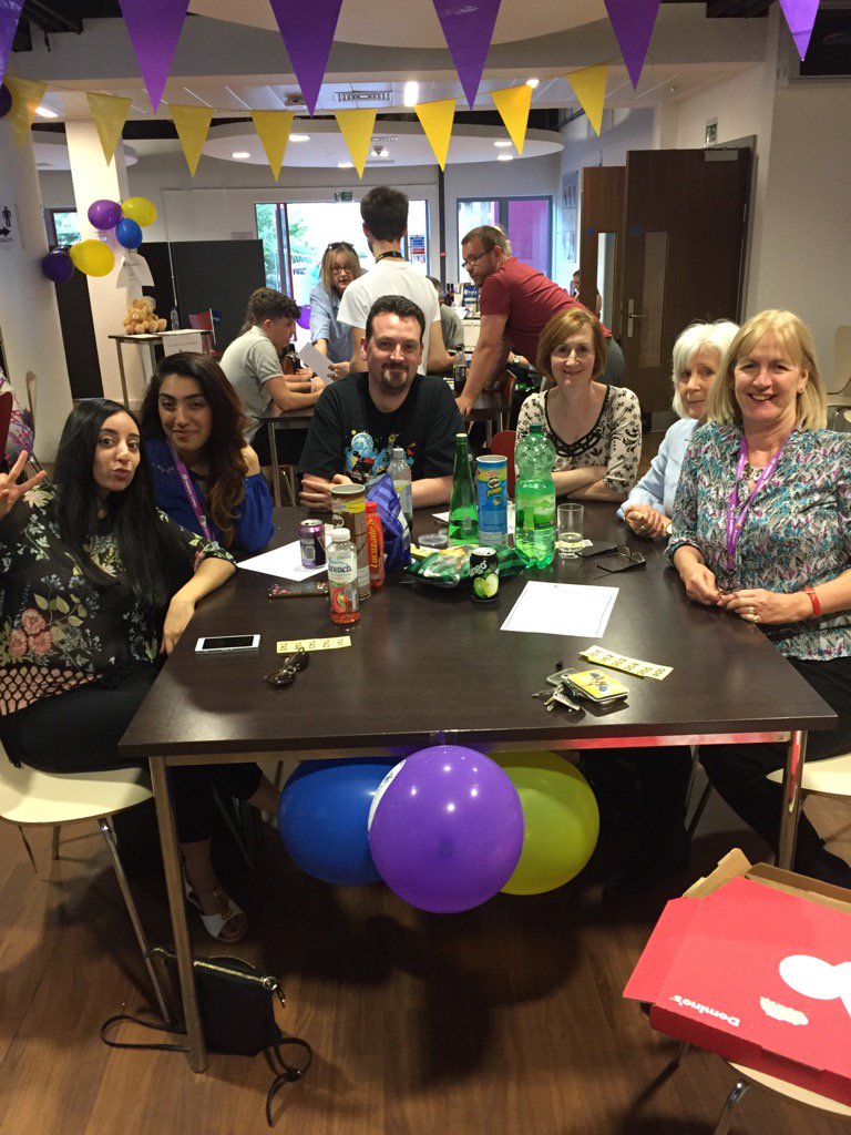 lucylamplady283's tweet photo. #midkentcollege Our quiz team supporting L3 business students #MIND https://t.co/9fm1srw9Wv