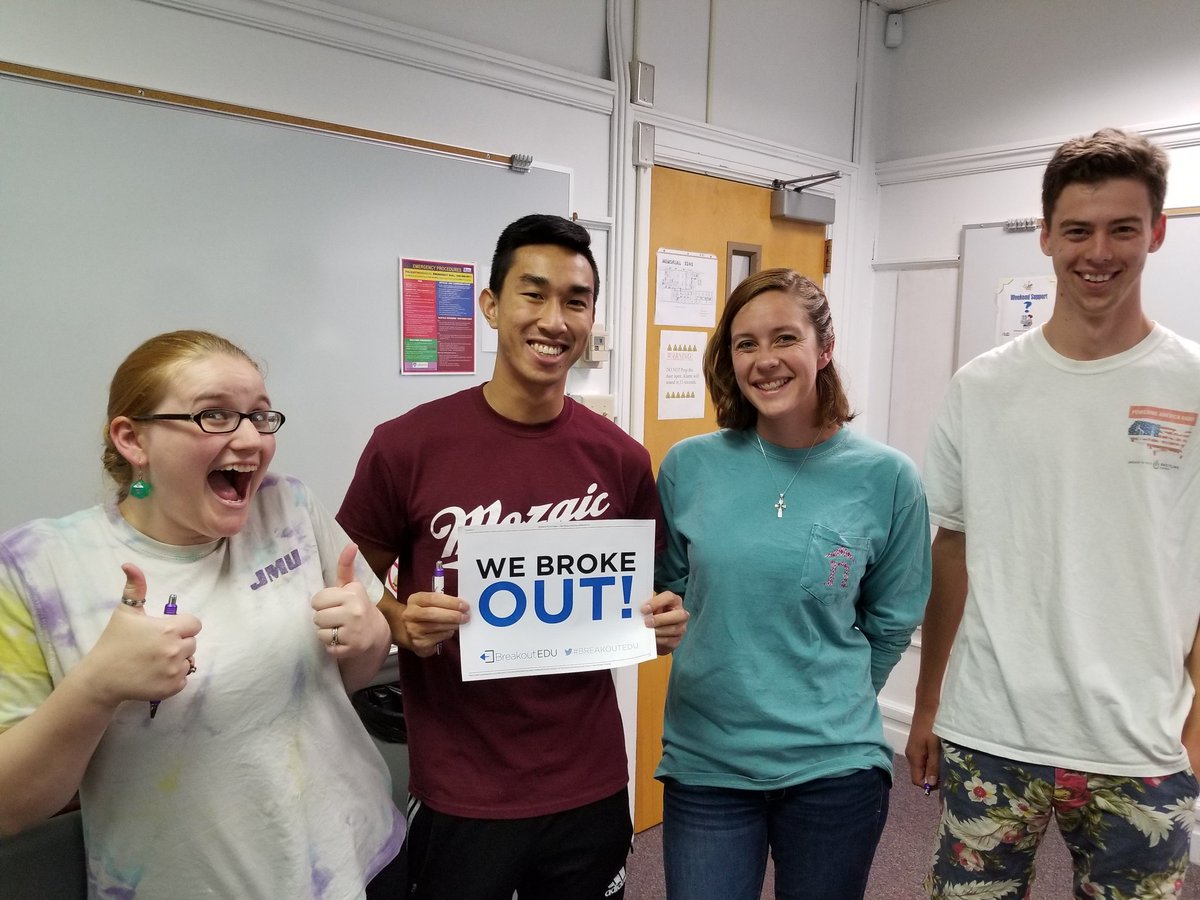 phdslyk's tweet photo. My afternoon class in #educ540 was also 1 for 3 in completing their @breakoutEDU challenge! https://t.co/R82kvh3pJ6