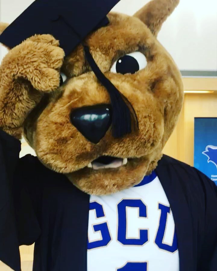 Georgiancourt's tweet photo. Caps off to all of our grads! ๐Thank you for choosing GCU. #gcu17 #gcupride #whygcu We're going to miss you, Roaryโฆ https://t.co/qdHgt19Ayf https://t.co/WlZimaHv2M