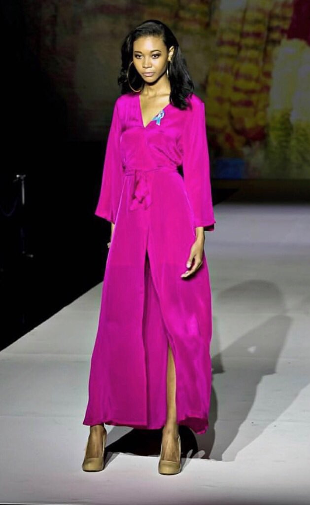 shahidaparides's tweet photo. Pretty in pink 💕 #shahidaparides #runway #stylefwla #wiwt #wrapdress #ootdwatch #designer https://t.co/RmLlineDnM