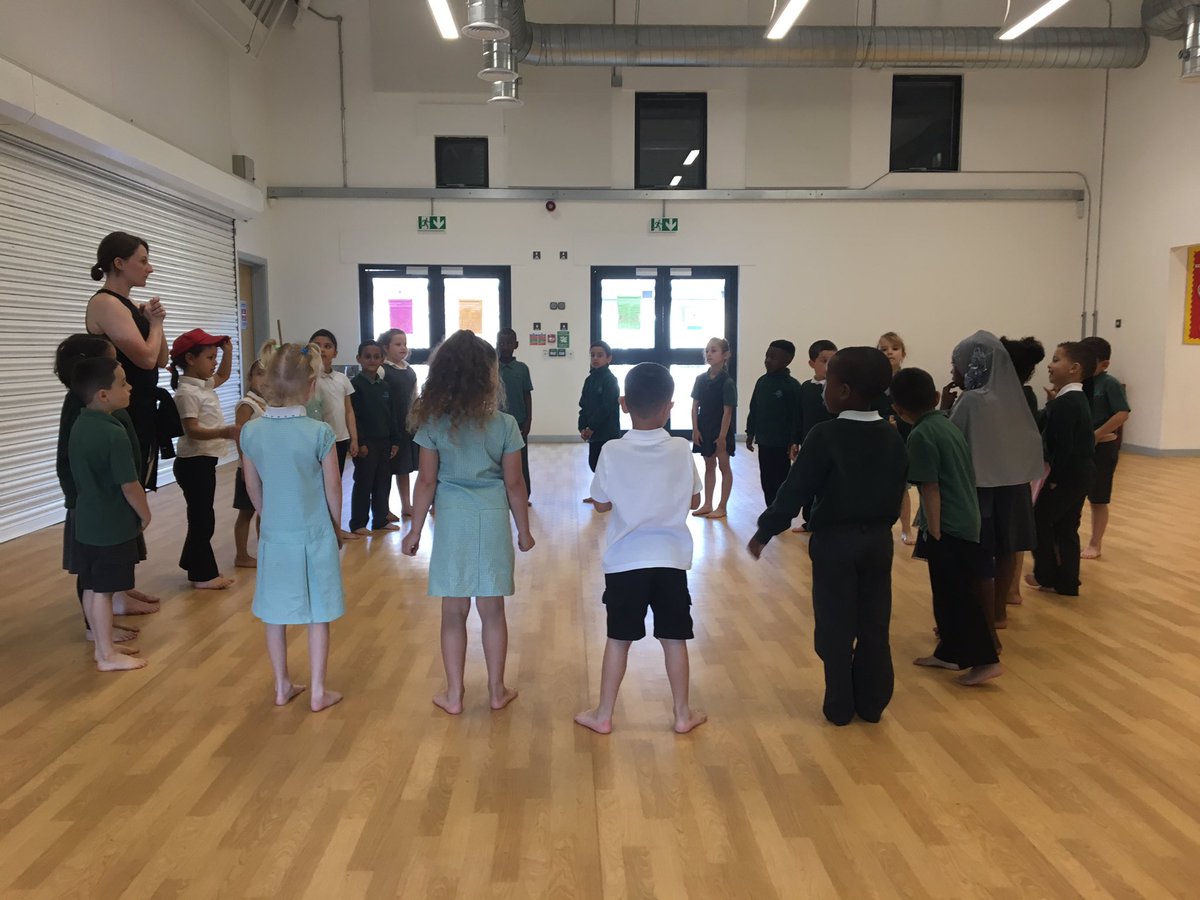 bowen_miss's tweet photo. Topaz had a great @RubiconDance session today! #moonzoon #spacedancing https://t.co/bdwuch90NK