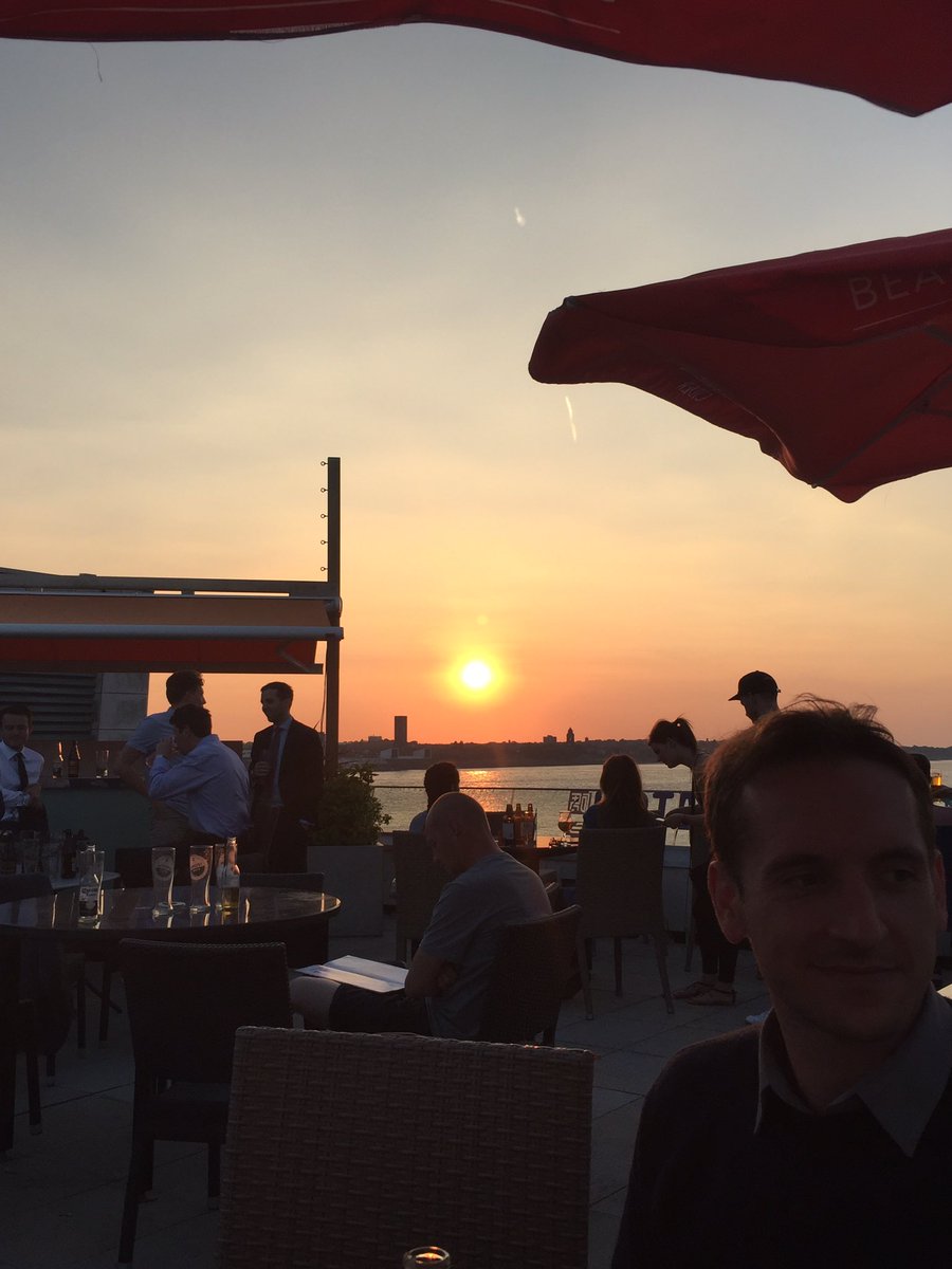 VickyJaycock's tweet photo. @matourestaurant .......@itsliverpool #stunningnight https://t.co/BjMEj2F49C