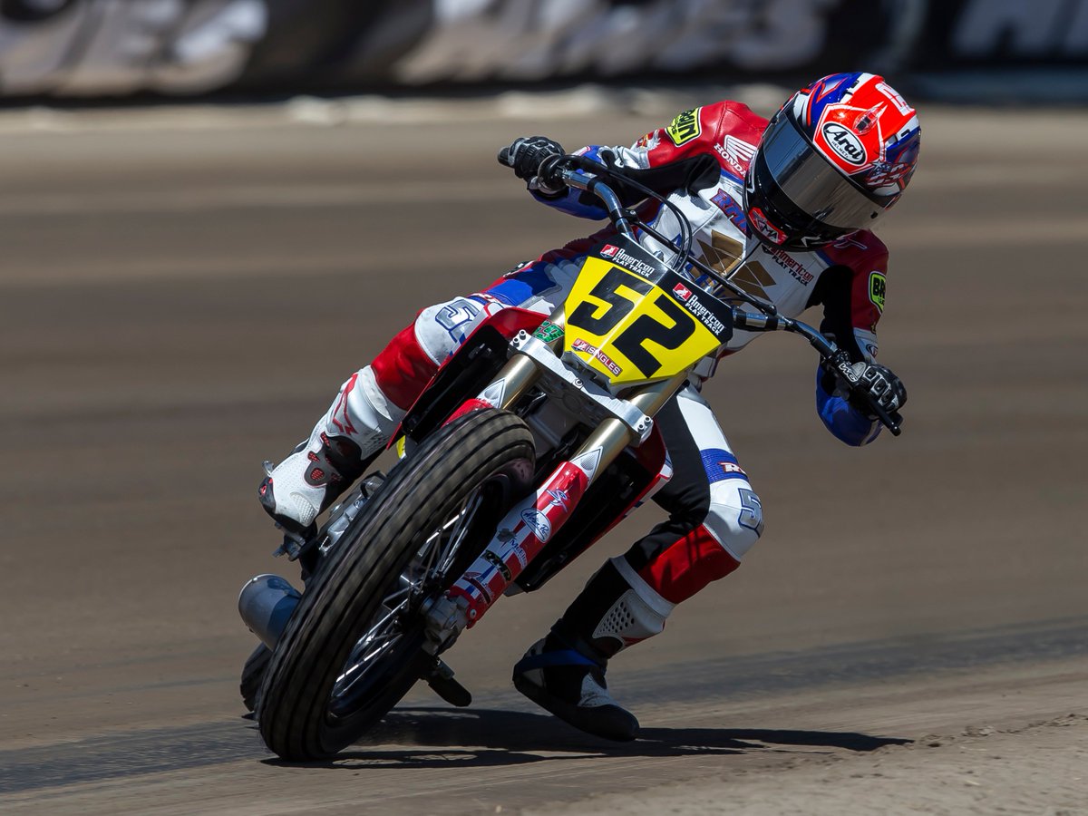 Motion_Pro's tweet image. #MPrider @shaynatexter wins back-to-back miles in the @AmericanFlatTrk Singles class and extends her points lead to 16pts over 2nd place!