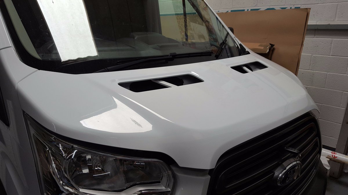 PrecisionSigns_'s tweet image. vehicle wrap carbon filter effect to protect from stone chips - looks great too! #vehiclegraphics @NorthantshourUk @Covhour @RugbyHour