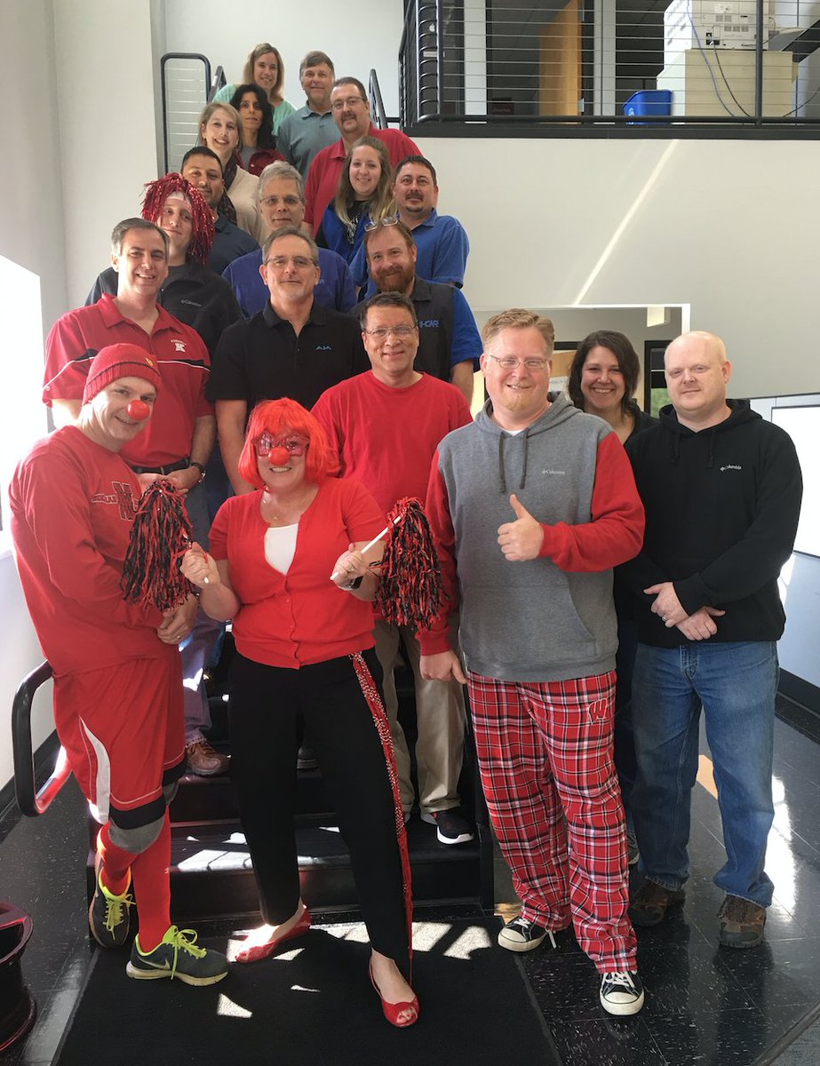 I_CAR_Education's tweet image. Happy Red Nose Day!
I-CAR gave back to a worthy cause and had a good time doing “something funny for money." #NosesOn
