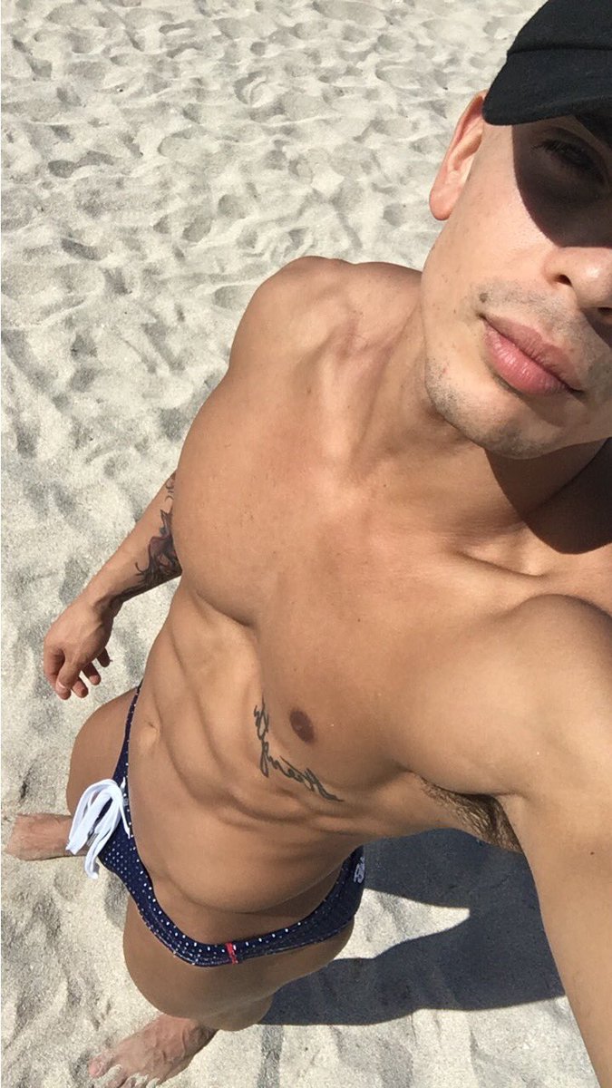 CutissismeGay's tweet photo. Hi guys ! 🔥 https://t.co/sK6BddVAGK