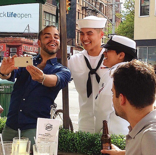 TheKitchenGaily's tweet photo. #tbt to the 1st &amp; only time I snagged me a #Salior for #FleetWeek - isn't he #delicious? #sigh
*
*
*
#gay #gayandsingle #gaypuertorican #na… https://t.co/3CxqNOi0Ij