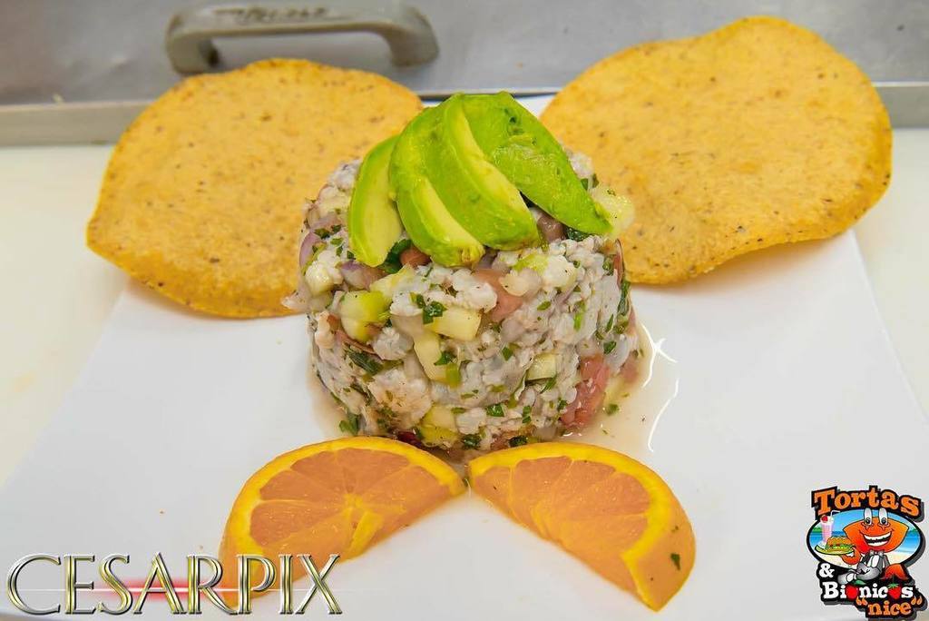 TortasBionicos's tweet photo. TORTAS Y BIONICOS NICE 222 E WARNER AVE SANTA ANA CA 92707 https://t.co/x18L7TVxEW