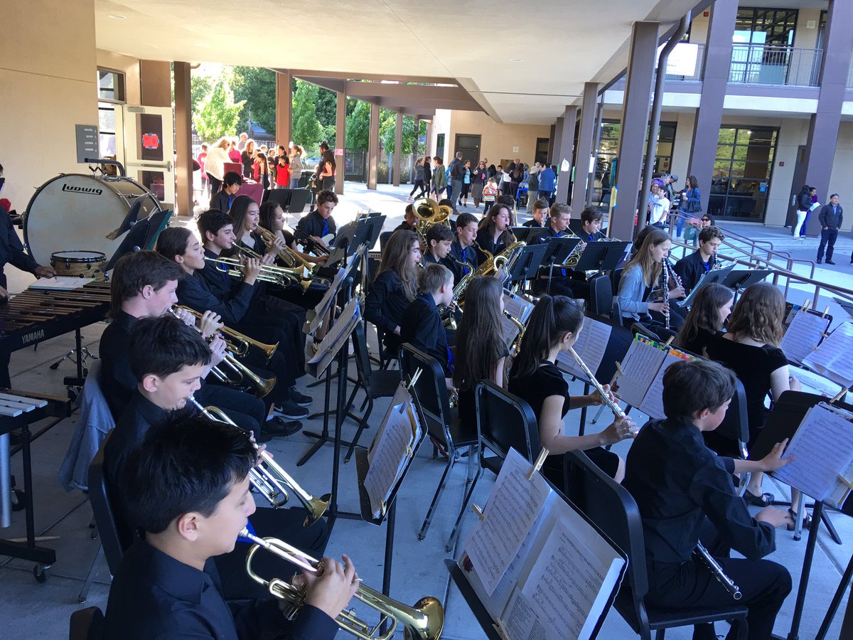 HillviewHawks's tweet photo. Hillview Concert Band warms up the crowd before Open House Star of the School Address! #MPCSD https://t.co/567zRRUL5q