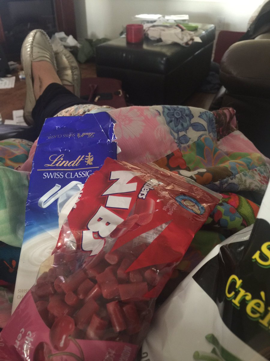 kimmyenergy's tweet image. 🇨🇦 #NHL game #7 on the line.  #sensvspens 🥅🏒😁🏒I know I missed #poundclass but this is #canadahockey damn it