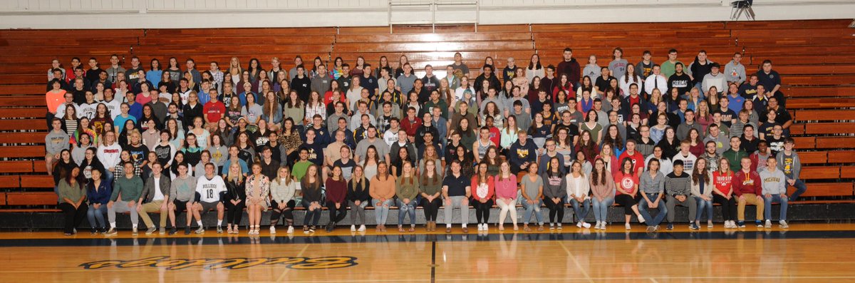 OFHSClassOf2017's tweet image. Alumni!!! Congratulations all your hard work!!! We all made it!!! Now on the the next steps of our lives!!!