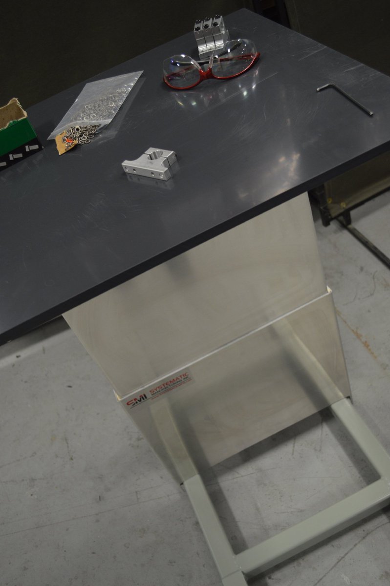 SystematicMfg's tweet photo. The #workstation that is fully customized for your needs: https://t.co/TxDwVw455c. #SMIAdjustableHeightWorkstation #Detroit #Manufacturing https://t.co/ZsX5W8HNWq