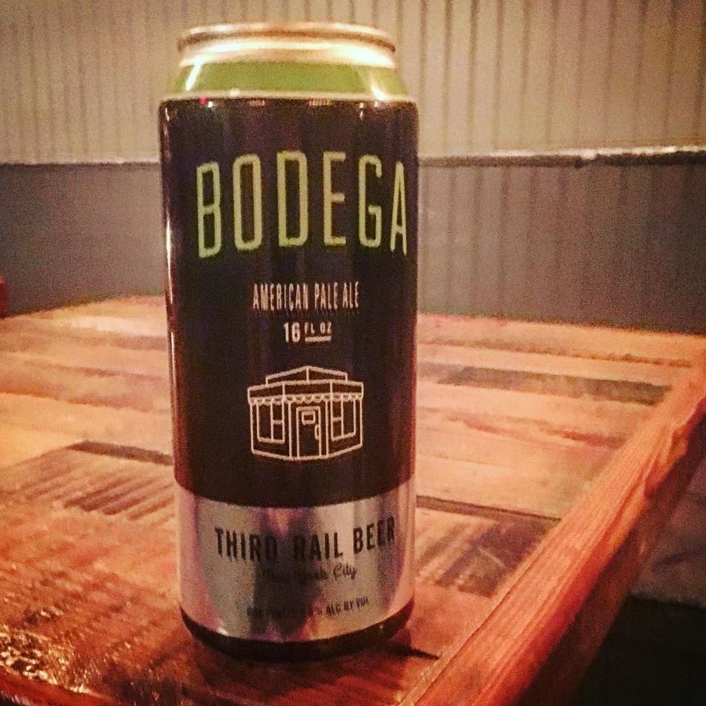 Fresh crop of @thirdrailbeer #bodega dropped at #theroostnyc . #tallboys #craftcans #nyccraftbeerfestival #beerpor… ift.tt/2r2OIA6