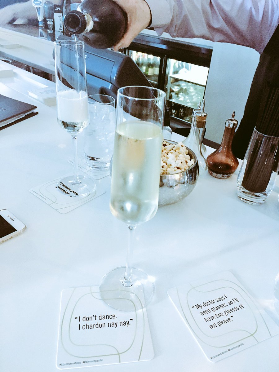 megzzz's tweet photo. Cheers!! Kicking off #NationalWineDay with @clirby8 at our fav lounge @FairmontPacific #llconversations #fairmontmoments 🥂🍾 https://t.co/UjuvKUxmKJ