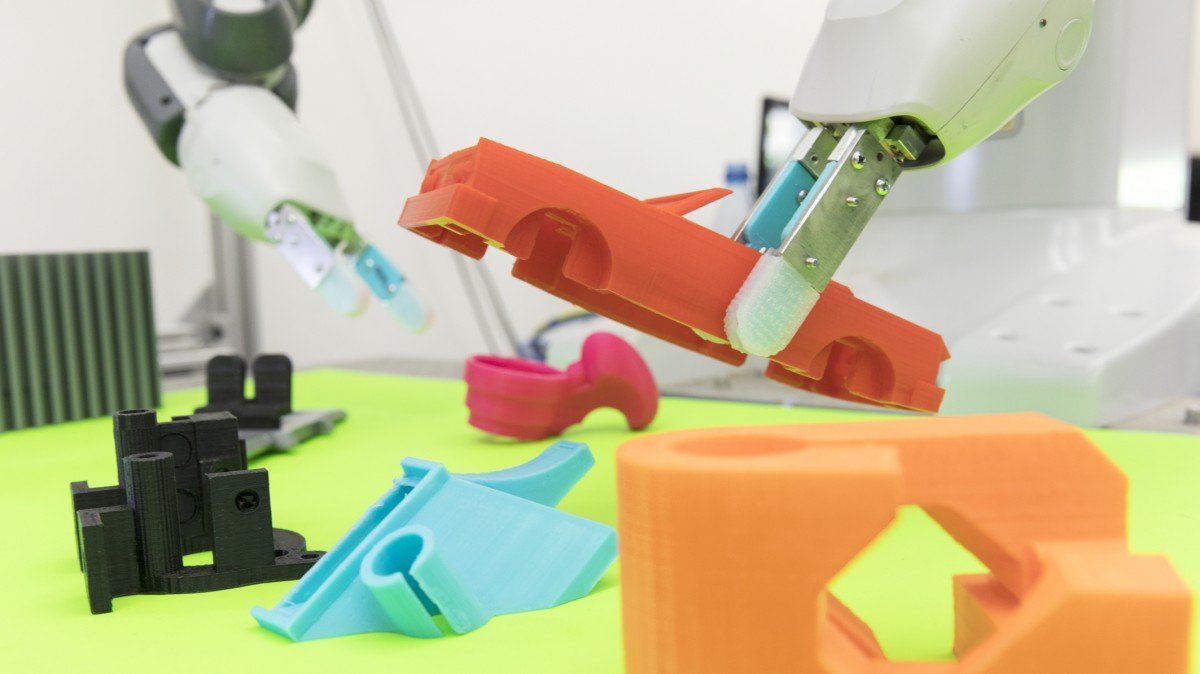 Robot uses #machinelearning to grab objects on the first try
#AI #deeplearning #robotics #ML #DL #Robot #tech 
engadget.com/2017/05/25/rob…