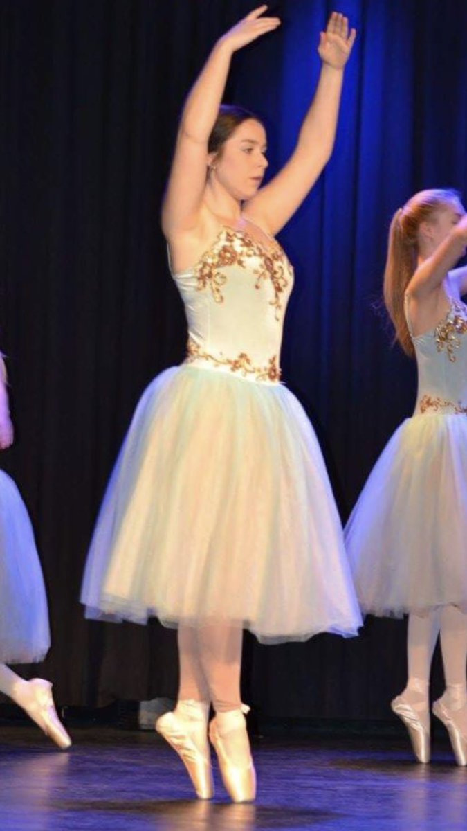 Big year end dance finale this Friday and Saturday..can't wait to see my beautiful daughter dance on pointe...lovely!