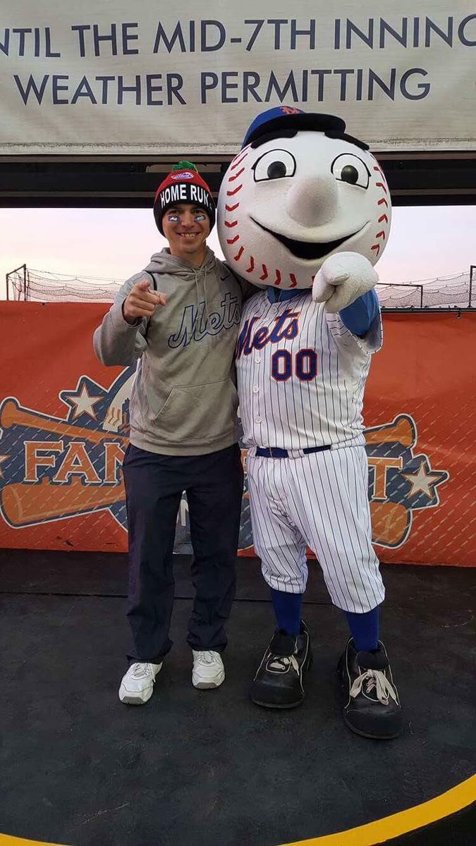 AnthonyFuria's tweet photo. Let's Get this W tonight boys!!! Let's Go @Mets!!! @MrMet #PMA #Metitude #AlwaysBelieve #LGM ⚾️⚾️⚾️ https://t.co/fG29ud360l