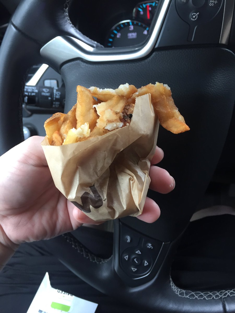 meganshimmy's tweet photo. @awrestaurants @awrestaurants would you eat these? My kid shouldn't have to https://t.co/I0DvEnUYqe