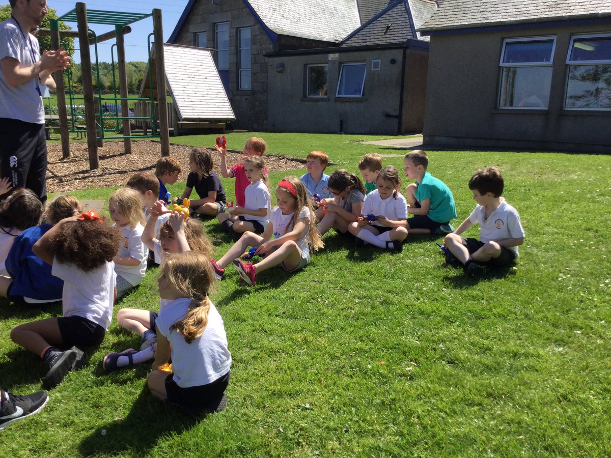BanDevPS's tweet photo. Orienteering afternoon with @ASAberdeenshire and @PortyAcad work experience students today. #findtheanimals #thankyouguys #activeschools 😀🎽 https://t.co/cwheErP1v0