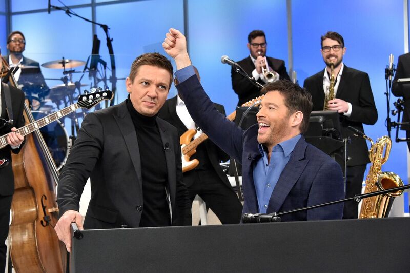 FOX5Atlanta's tweet photo. UP NEXT, it's the #MyBigSecret Hour w/ stars @Renner4Real, @PatriciaHeaton, @JohnLithgow, @JeffProbst &amp; #Empire’s @TayeDiggs! #HarryTV https://t.co/oYYQTc5b01