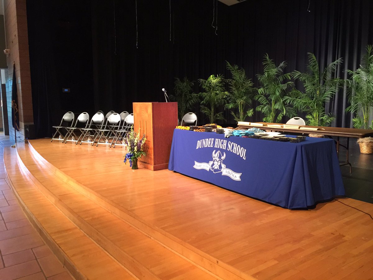 ManuszakEdward's tweet photo. #senior awards night Proud to be here to celebrate the accomplishments of our seniors!  Congrats! @vikings_dundee https://t.co/suazCsHFZw