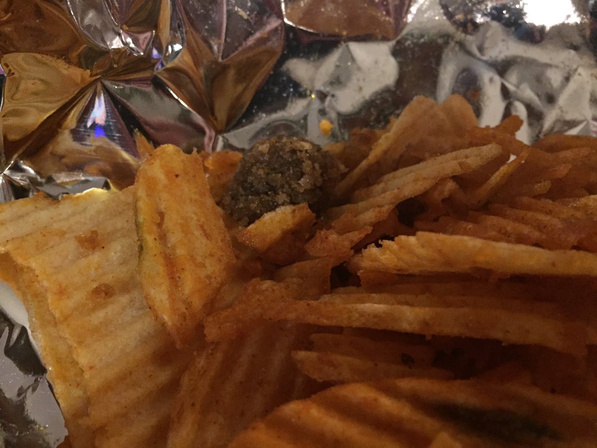 KissMyLunt's tweet photo. @McCoys what is this? #mouseturd #notreally https://t.co/ttz9qFHss9