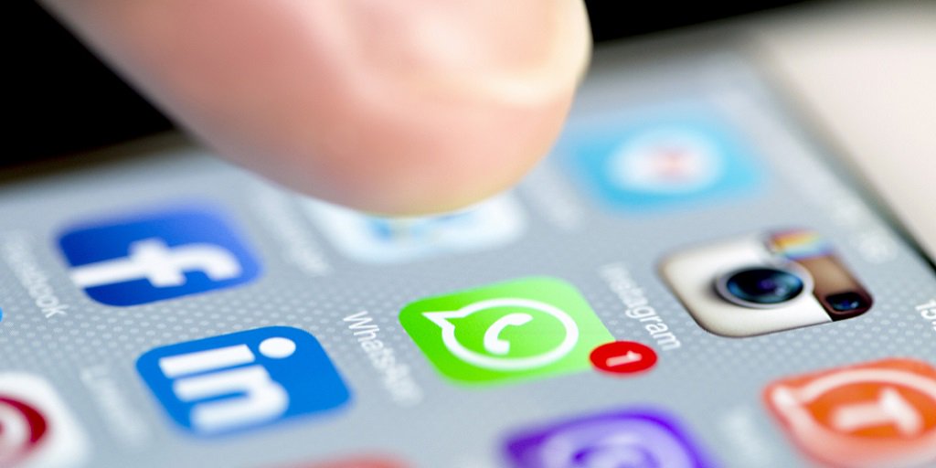 ServicesQuebec's tweet image. Découvrez quels ministères et organismes du gouvernement du Québec sont actifs dans les médias sociaux. bit.ly/2joYNl5