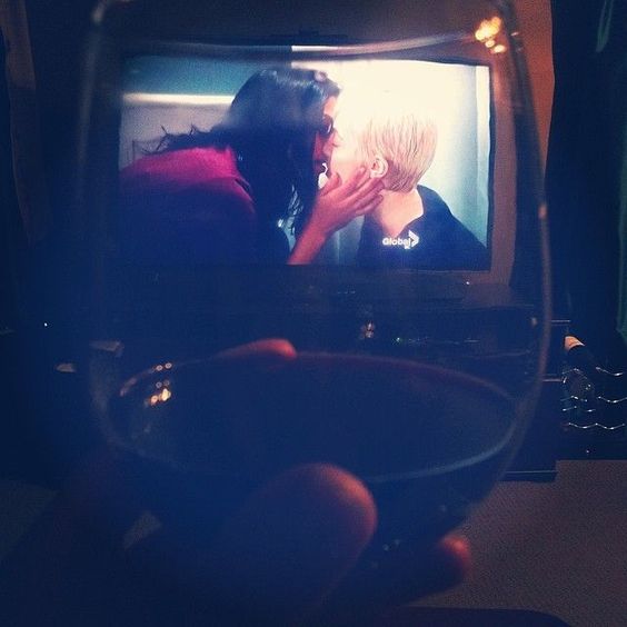 Monaper29's tweet photo. #TBT on this #NationalWineDay w the #lightbodied &amp; #earthy #aliyahobrien. Not sure what you prefer, but wine is always fine by me.  🥂 #salud https://t.co/guiKxGWYHI