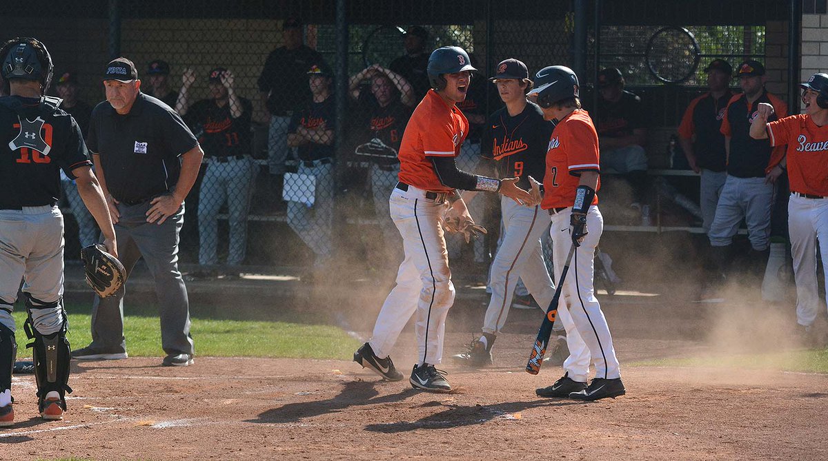 BeavertonSports's tweet photo. https://t.co/3Wi1Jw5hRN @BHSBaseballOR advance to 6A quarters; story @Kleyva9 @Kwatsonjr99 @T_D_Hokkanen @joe_hollowell @callanmcrae https://t.co/VuZNTFrfMN